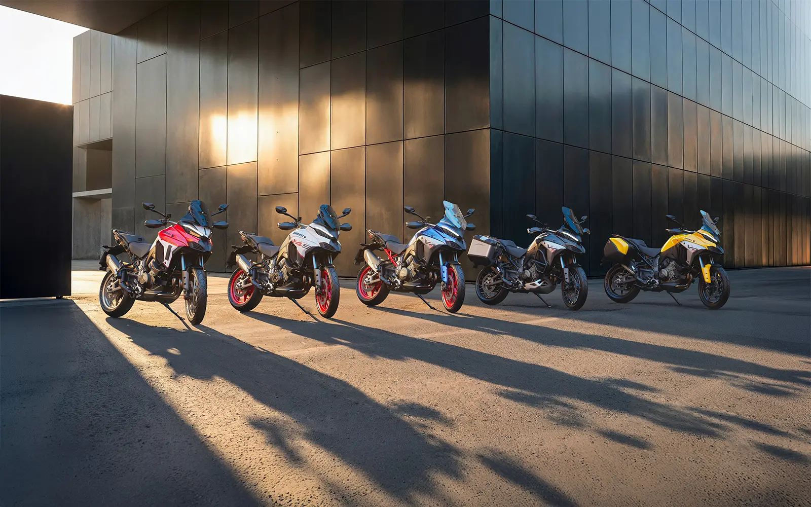 Upravená Multistrada V4, priamo z továrne Ducati.