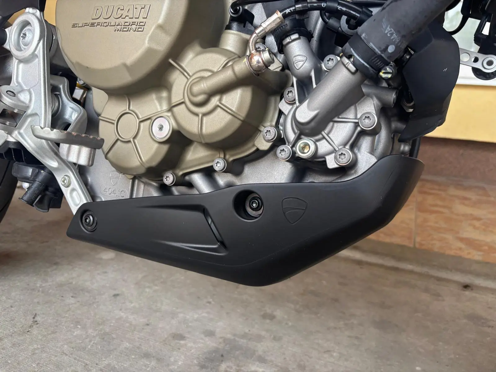 HYPERMOTARD 698 RVE