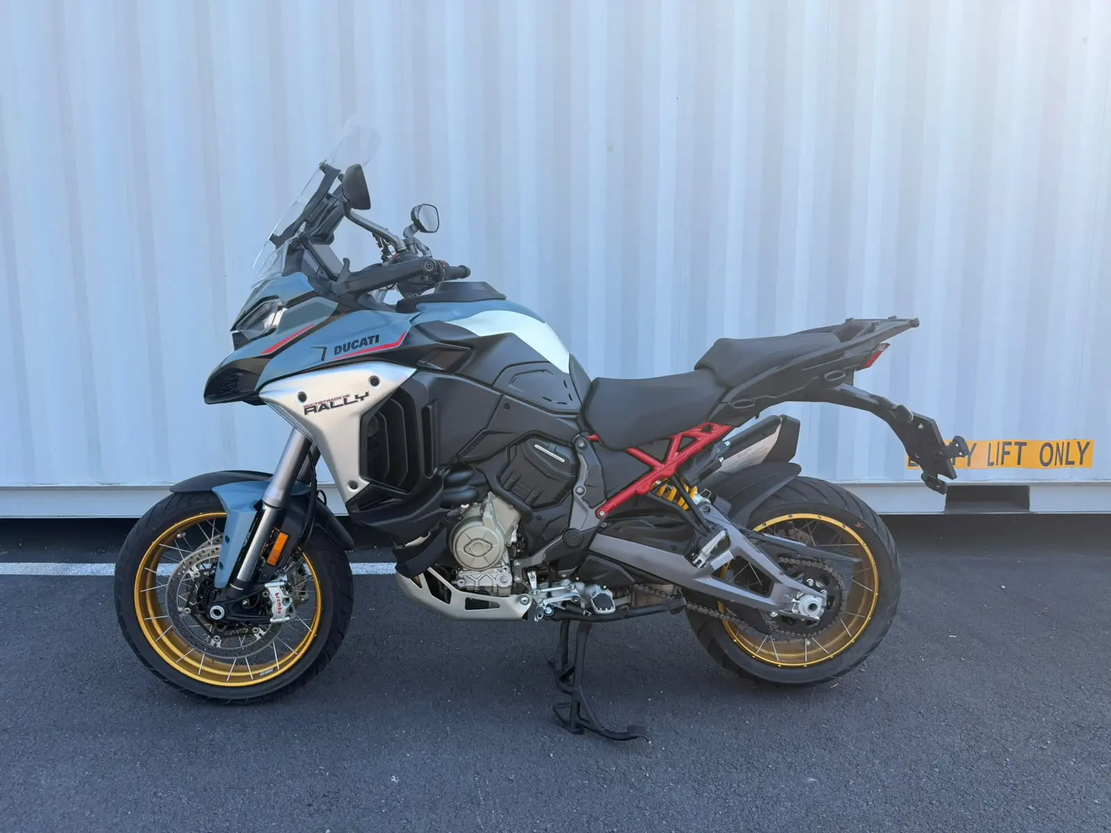 Multistrada V4 Rally