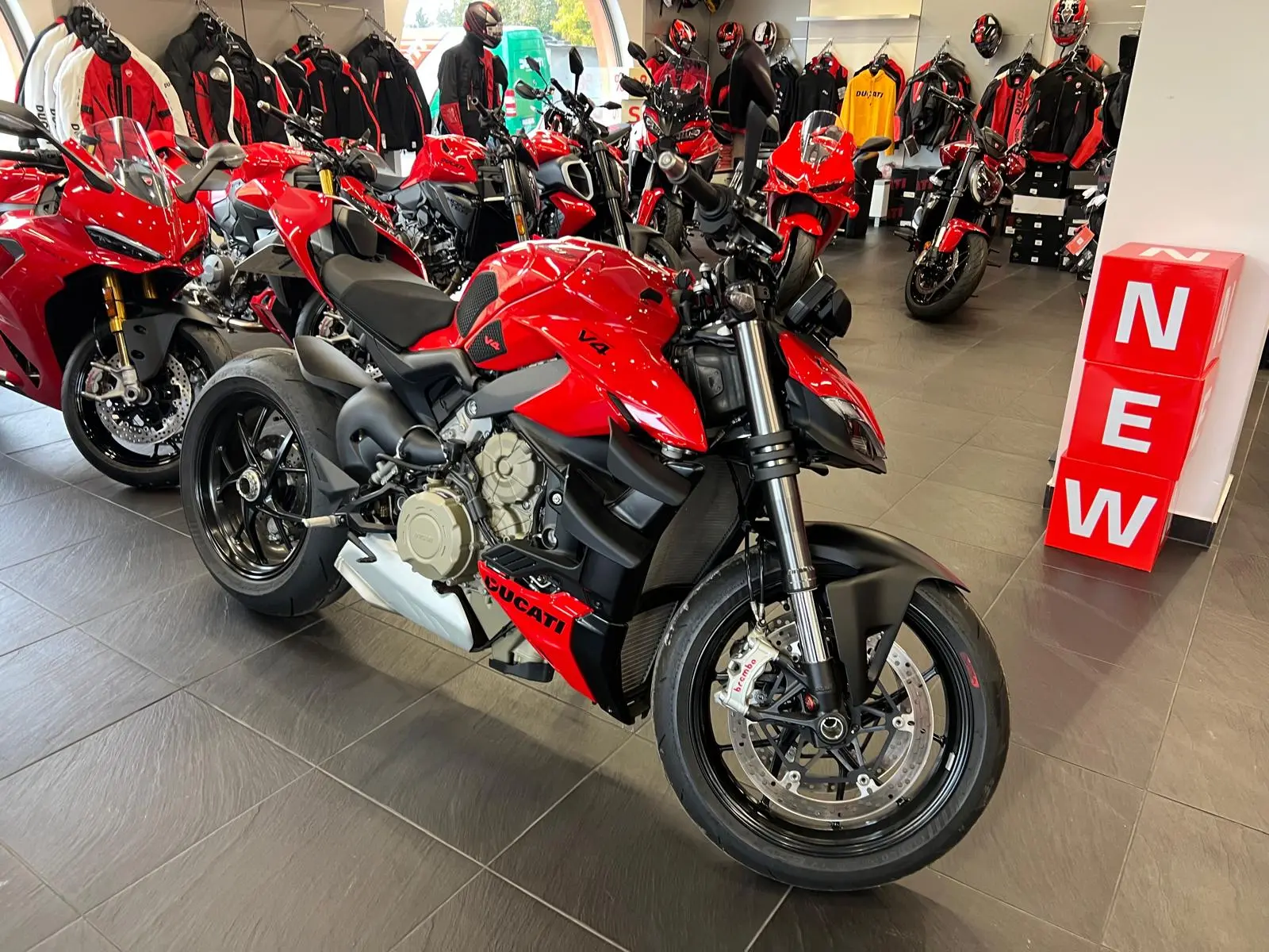 Ducati Streetfighter V4