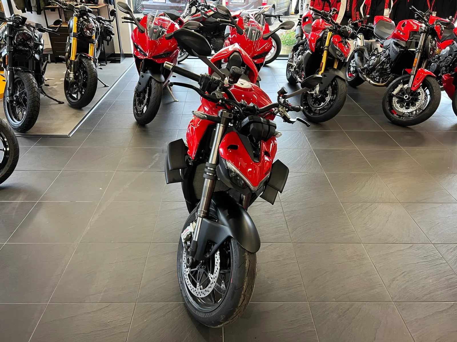 Ducati Streetfighter V4