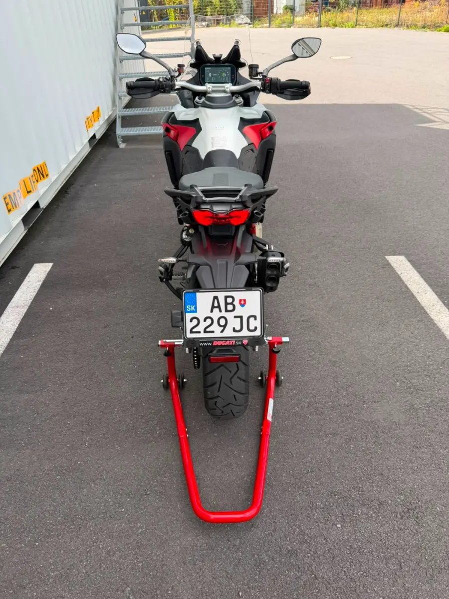 MULTISTRADA V4 RALLY