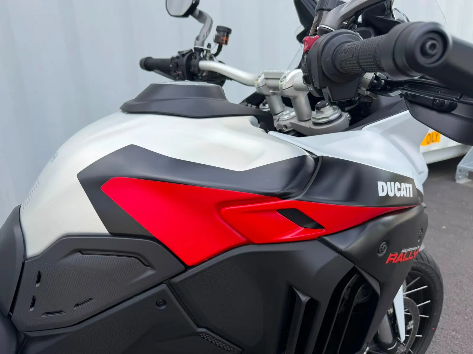 MULTISTRADA V4 RALLY
