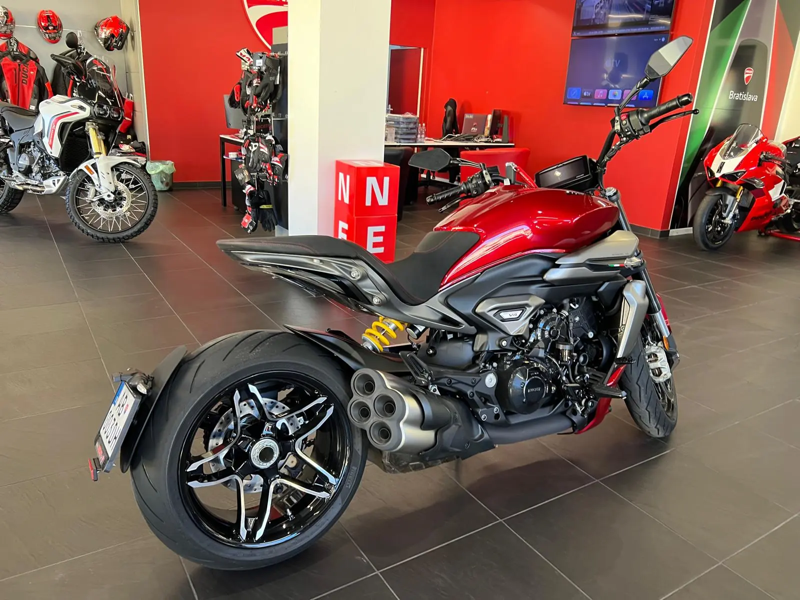 XDIAVEL V4