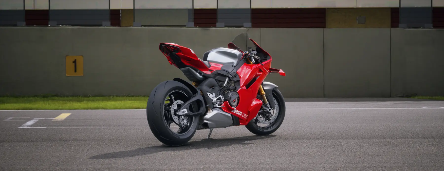 Panigale V4 R - 4