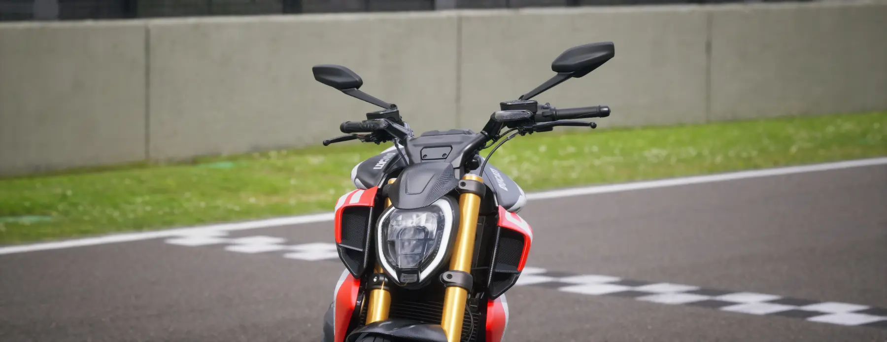 Diavel V4 RS - 5