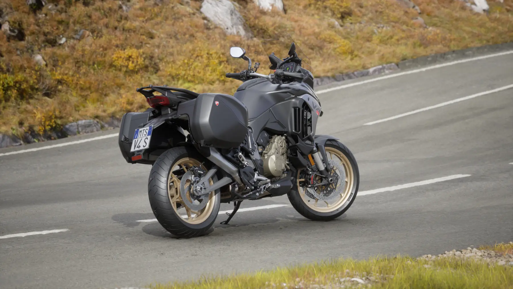 Multistrada V4S Black Gold - 5