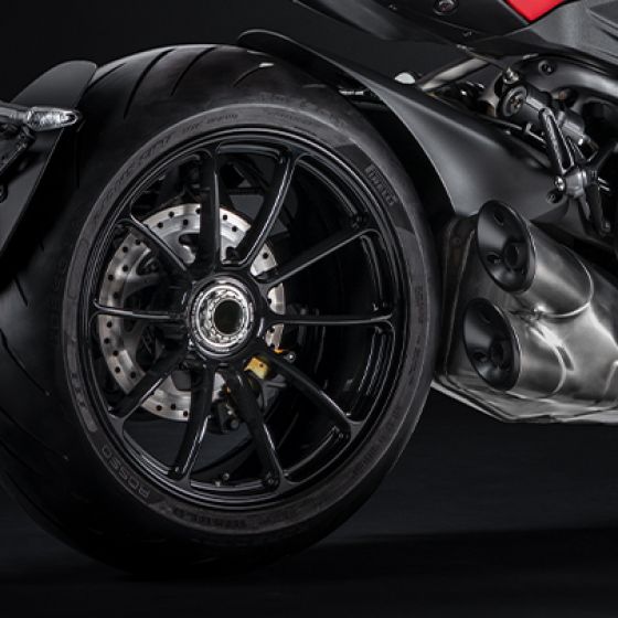 XDiavel Nera