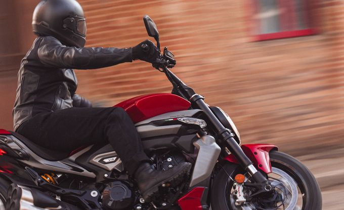 Nový XDiavel V4
