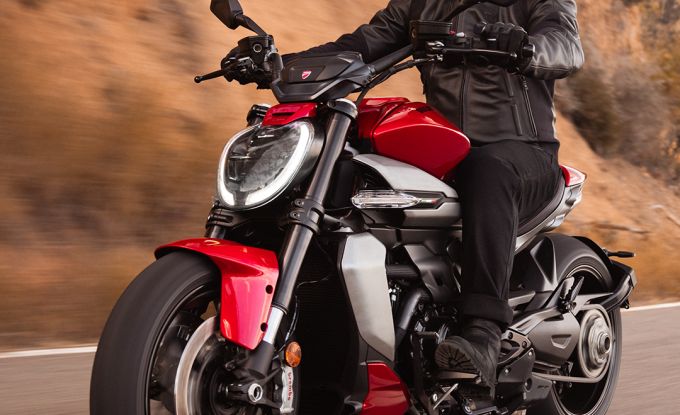 Nový XDiavel V4