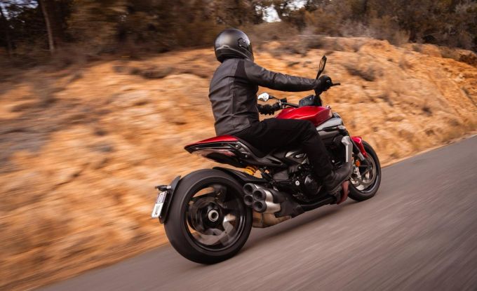 Nový XDiavel V4