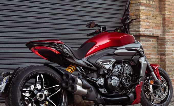 Nový XDiavel V4