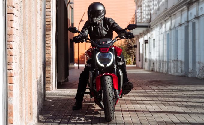 Nový XDiavel V4