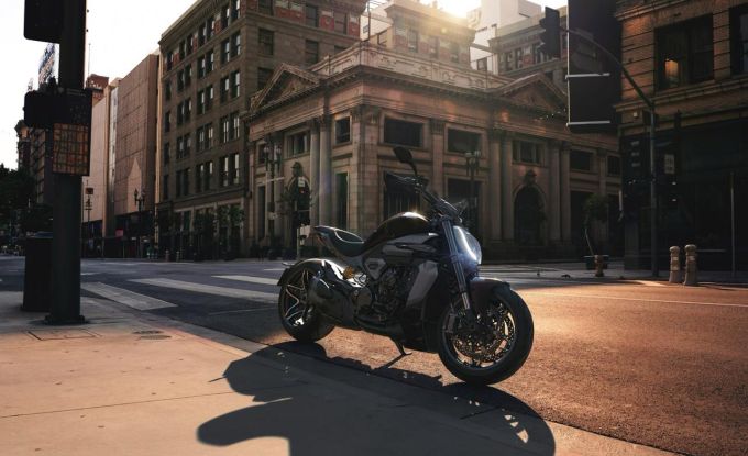 Nový XDiavel V4