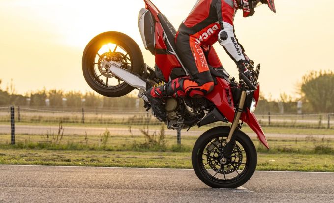 Hypermotard 698 Mono