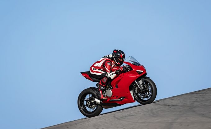 Panigale V2