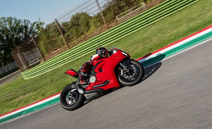 Panigale V2