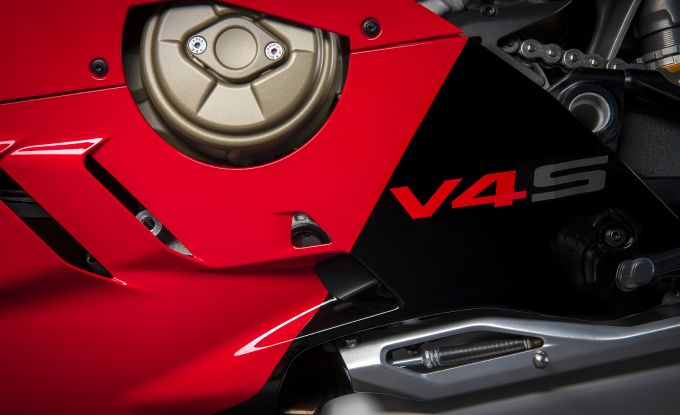 Panigale V4