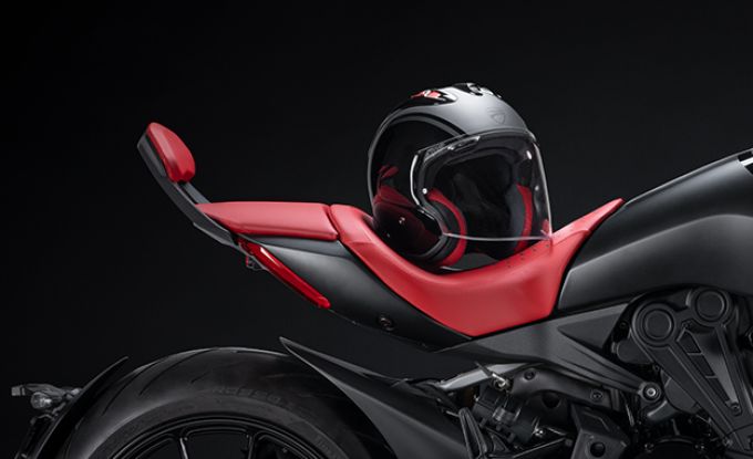 XDiavel Nera