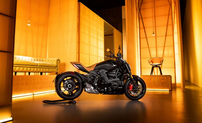 XDiavel Nera